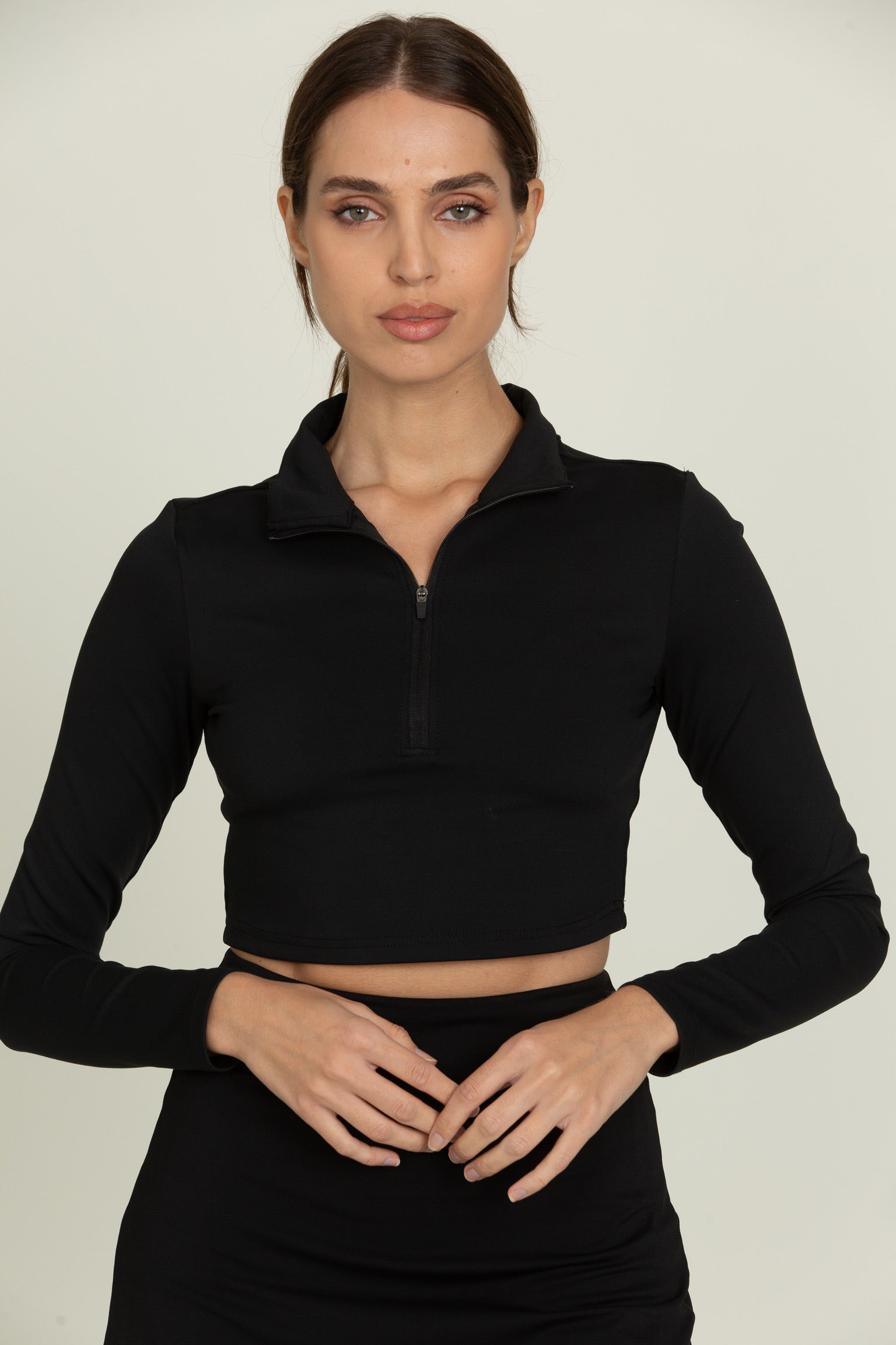 Black Athletic Half-Zip Crop Top – Gold Hinge