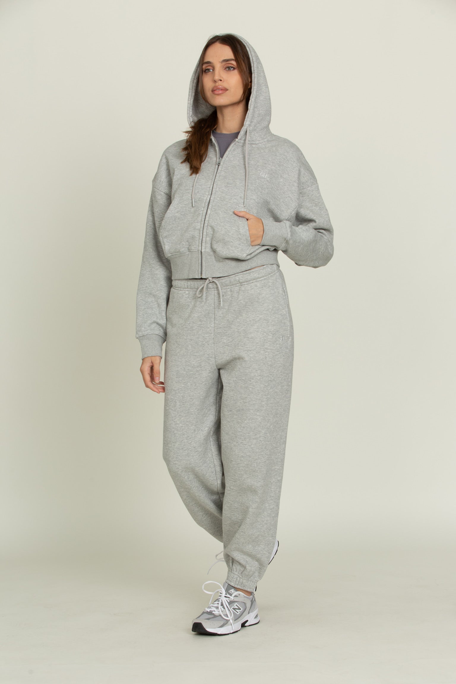 Heather Grey Everyday Full Zip – Gold Hinge