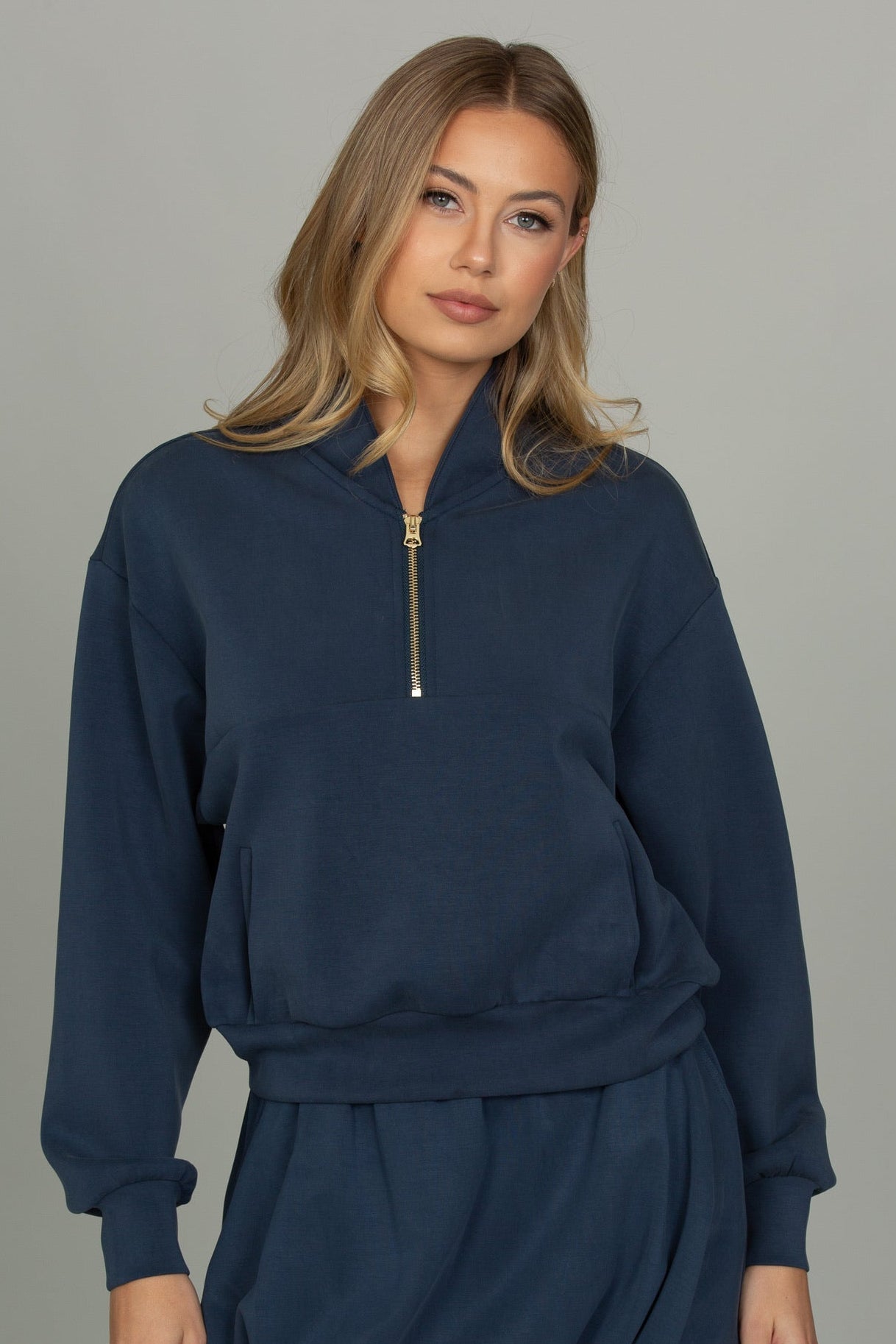 STONE  ネイビートレーナー Stone Navy LuxeSoft Lounge Quarter Zip – Gold Hinge