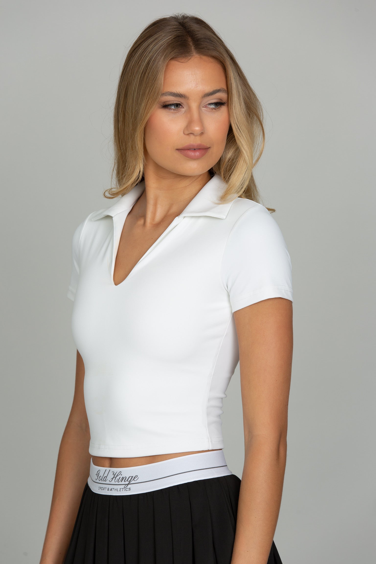 White Preppy V-Neck Polo Top – Gold Hinge