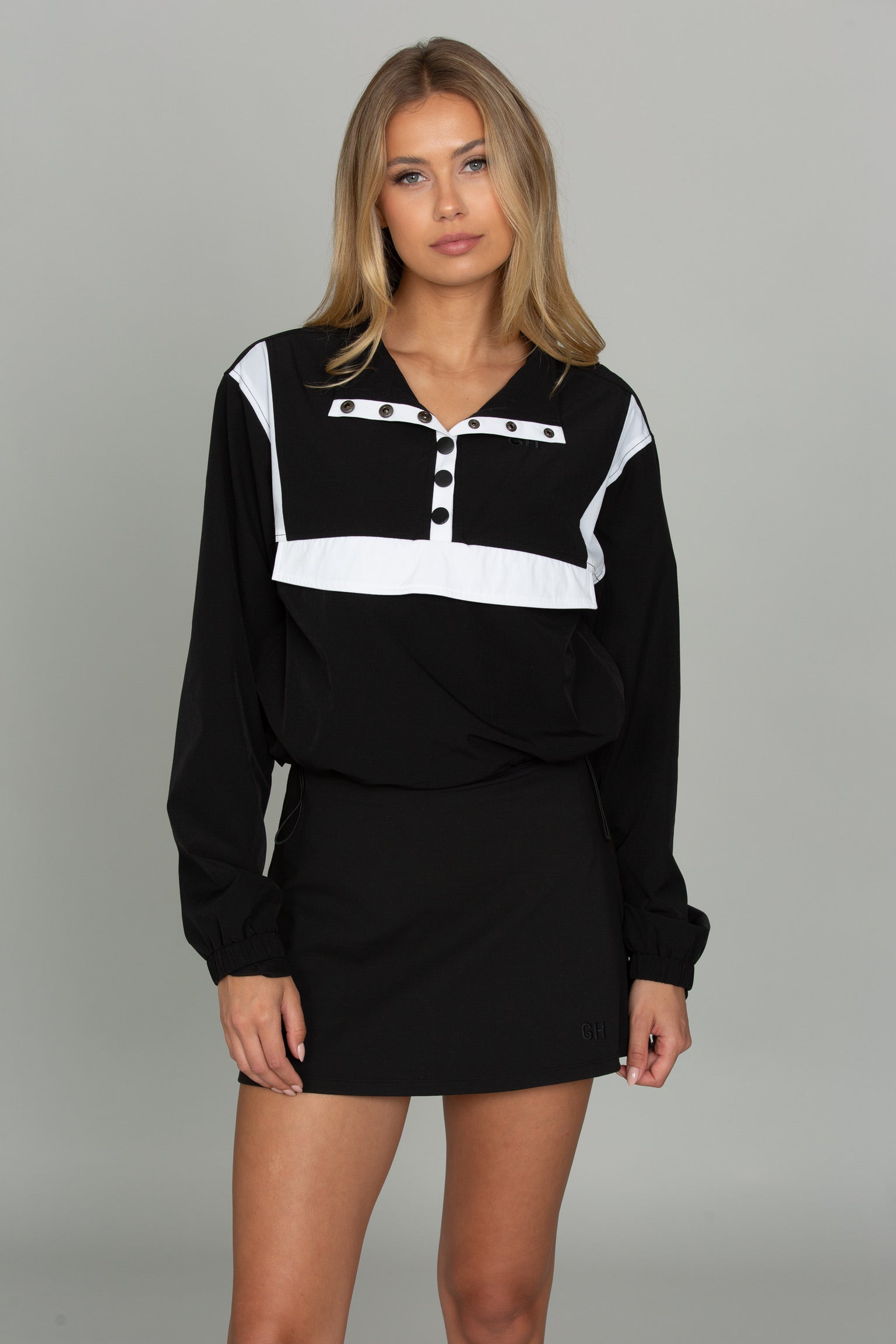 Black AirGlyde Cropped Windbreaker – Gold Hinge