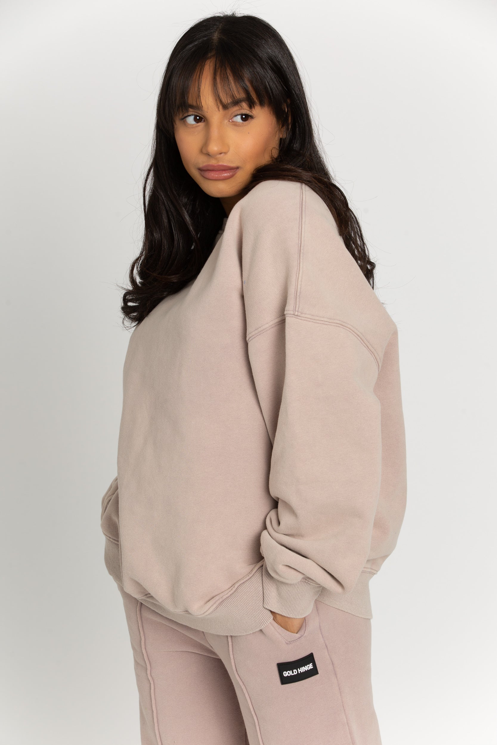 Get the cozy and trendy look you want with our new favorite crewneck. It features a boxy, oversized fit that's perfect for lounging, plus a unique acid wash for a lived-in feel. Complete the look with the matching seamed sweatpants for a cool style that your friends will envy.