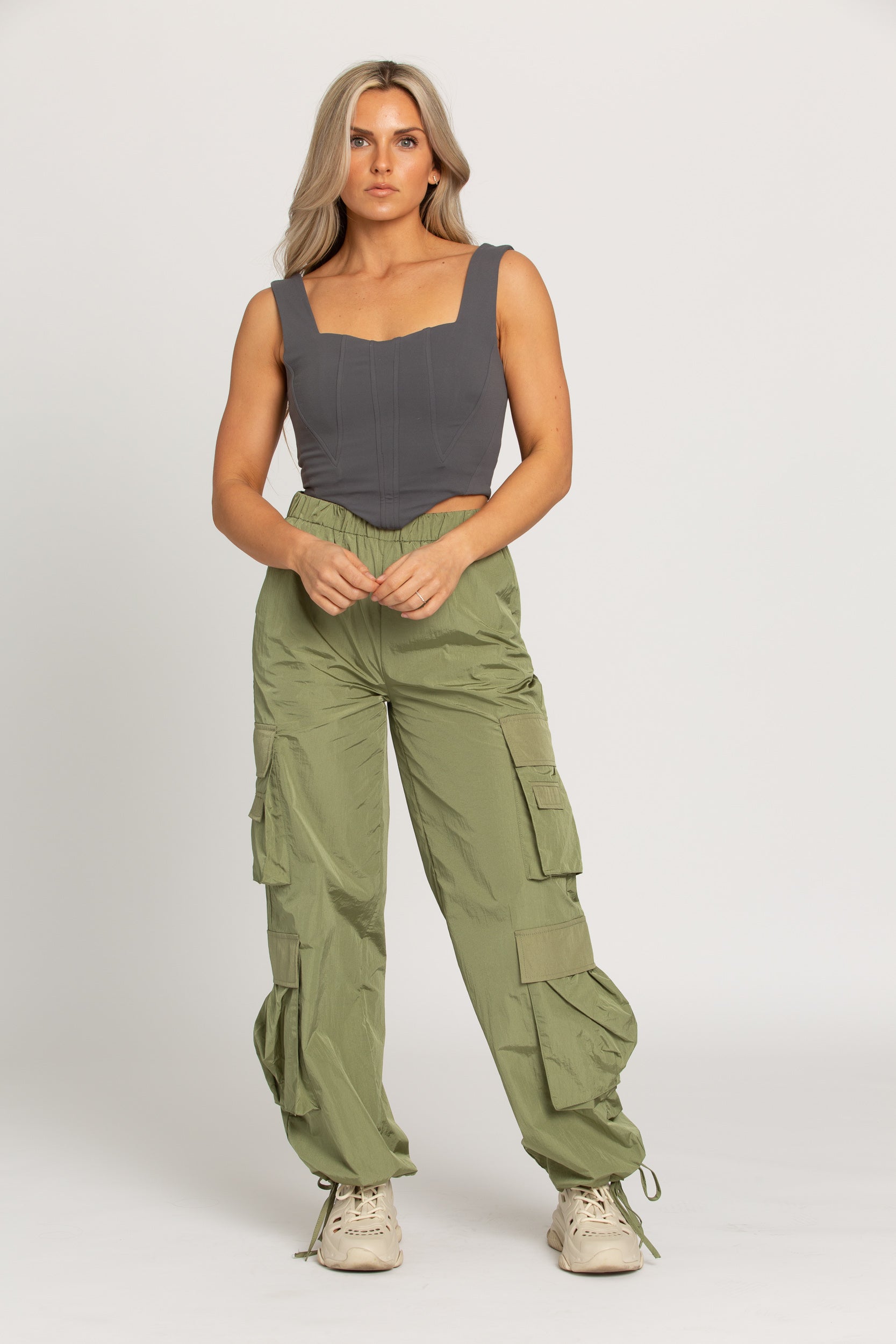Buy online Green Solid Cigarette Pants Trouser from bottom wear for Women  by De Moza for ₹700 at 30% off | 2024 Limeroad.com
